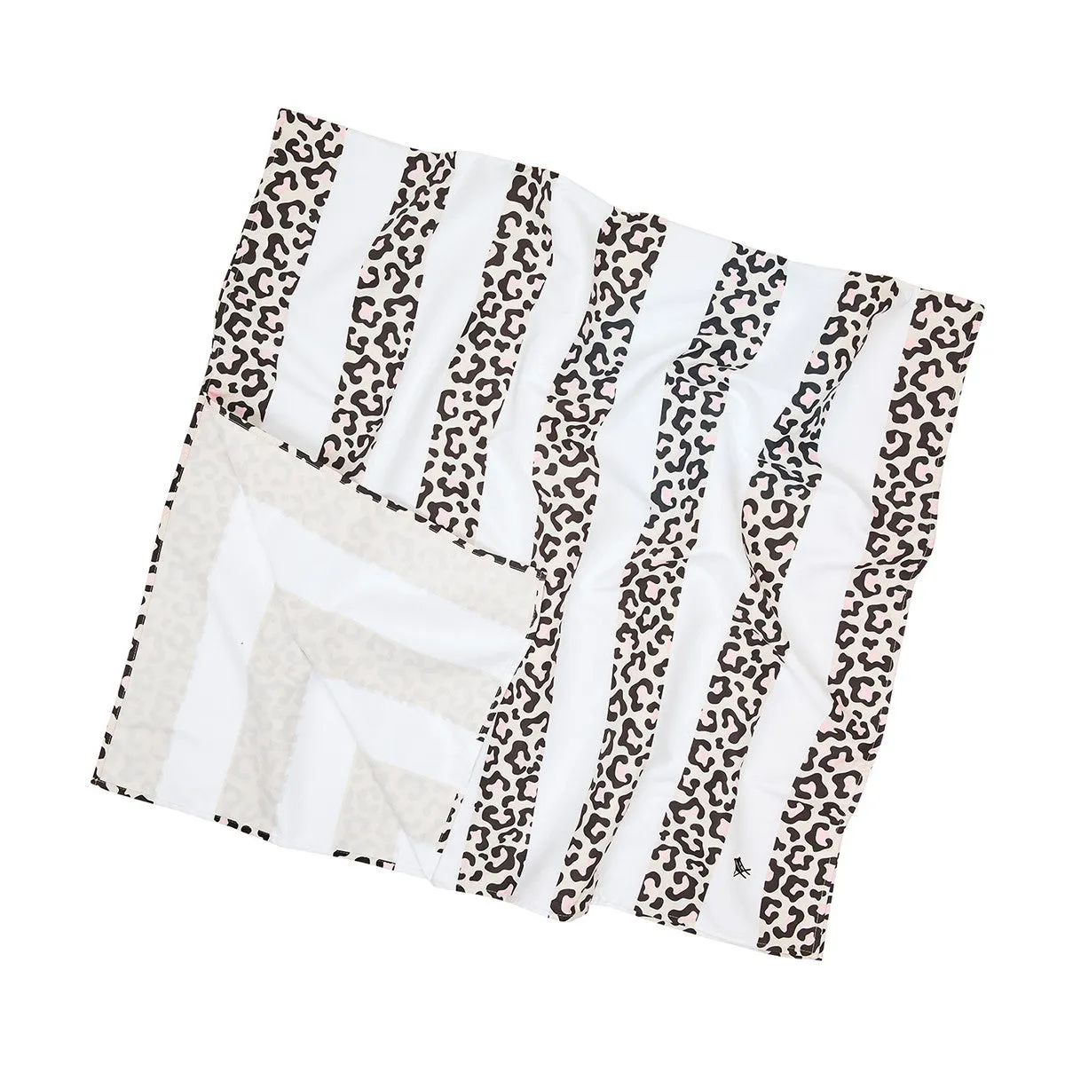 Dock & Bay | Beach Towel Animal Kingdom | Dashing Leopard