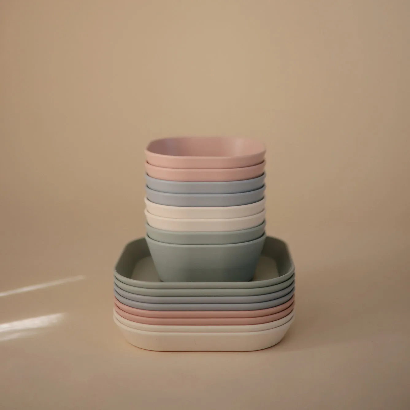 Mushie Dinnerware | Ivory | Plate 2 Pack