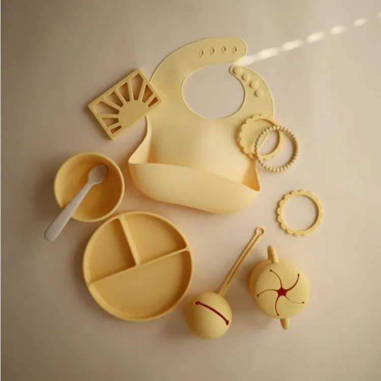 Mushie Silicone Baby Bib | Sunshine Yellow