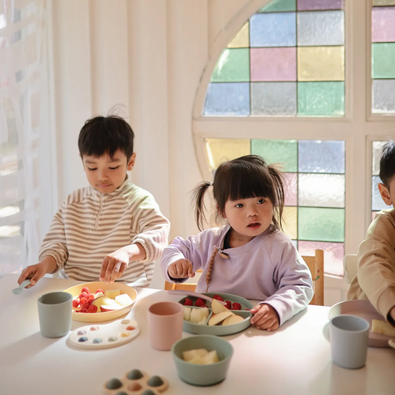 Mushie Silicone | Suction Plate Divided | Ivory