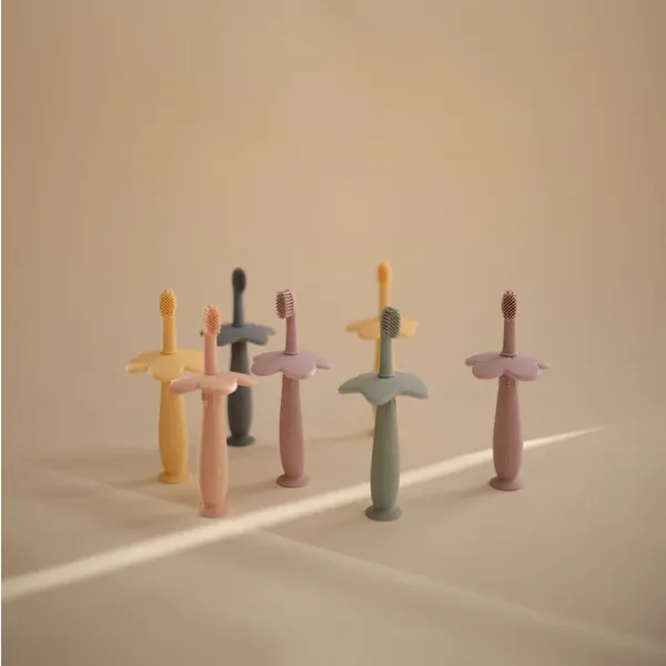 Mushie Toothbrush Star Training | Shifting Sand