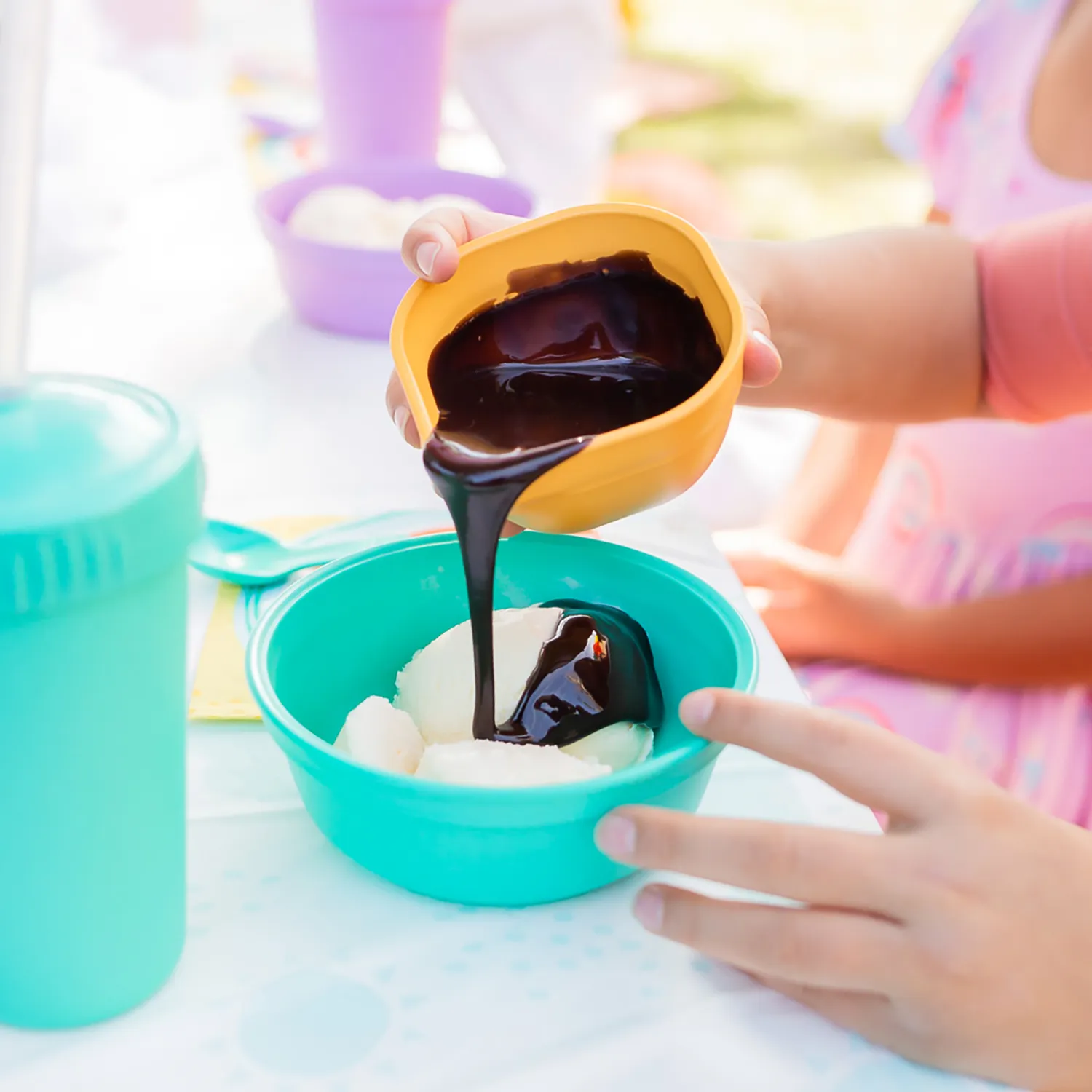 Re-Play Dip 'n' Pour