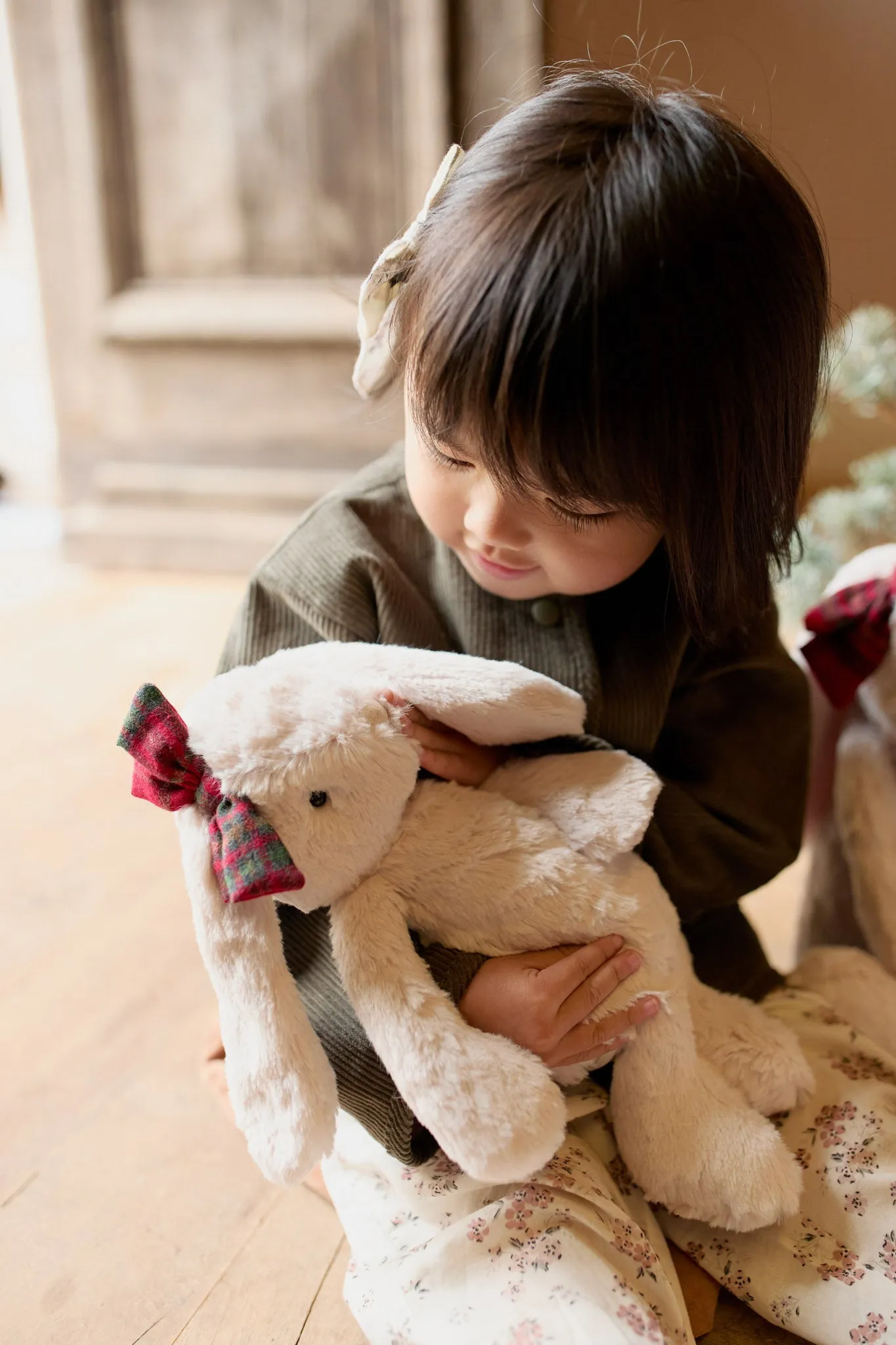 Snuggle Bunnies | Christmas BOW Penelope