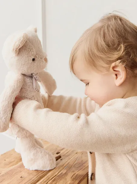 Snuggle Bunnies | Georgie the Bear | Bowtie